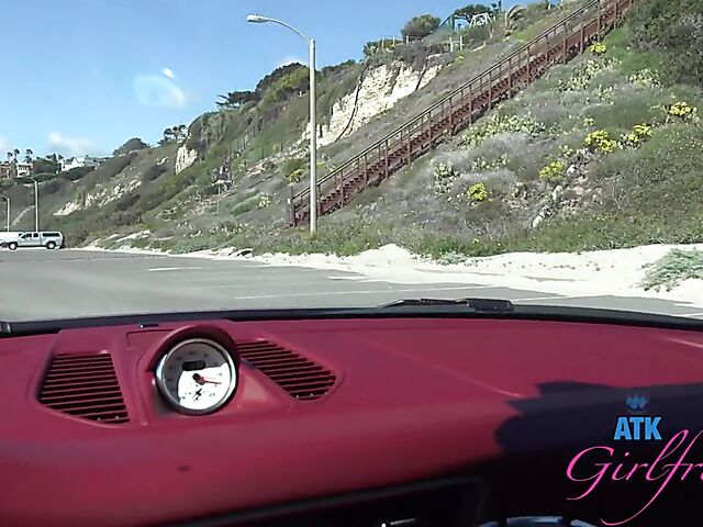 Virtual Malibu vacation with exotic filipina teen Gia Di Bella