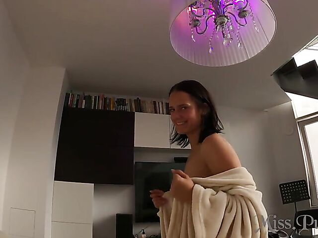 Amateur lesbian shower and pussy eating with Rosella and Miss Pussycat