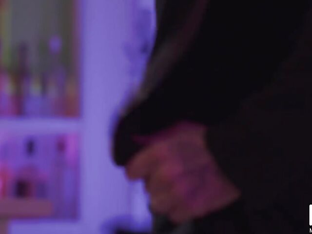 Finger squirt, good fuck and cum on pussy with Lola Fae