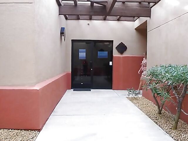 Big ass MILF dildo addict Candice Dare fucks herself