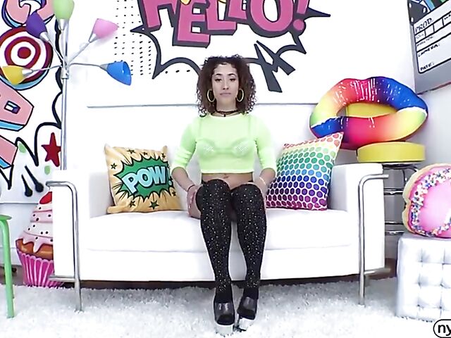 Good close up fuck with oil ass latina Kira Perez