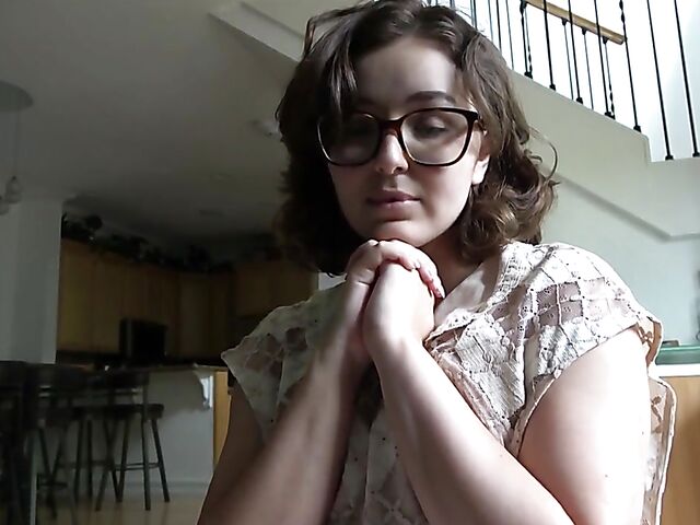Leana Lovings - Cute stepsis with glasses POV style