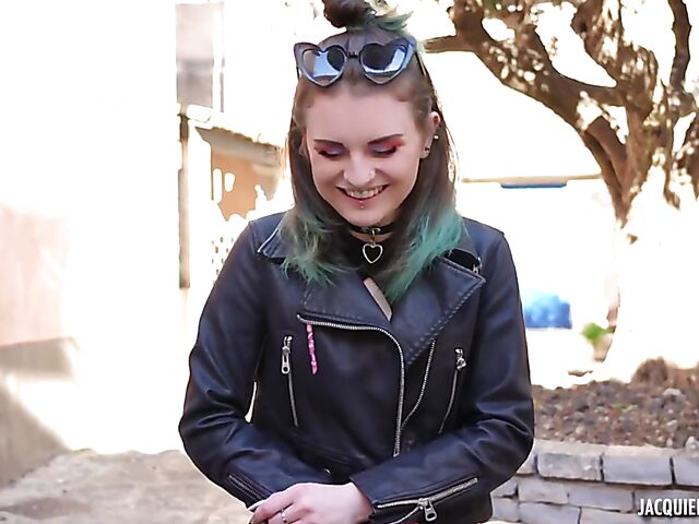 Anal sex with 21-year-old French alt girl Trixy