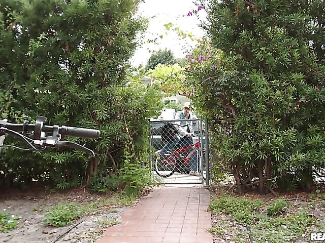 Blue dress fuck with big titty flashing girl Blake Blossom