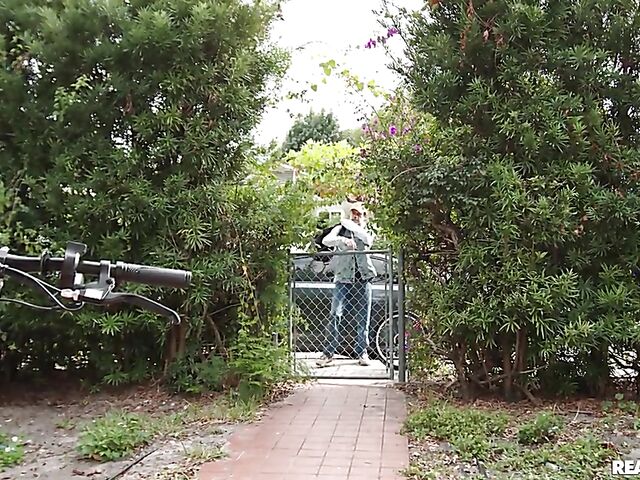 Blue dress fuck with big titty flashing girl Blake Blossom