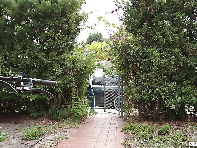 Blue dress fuck with big titty flashing girl Blake Blossom