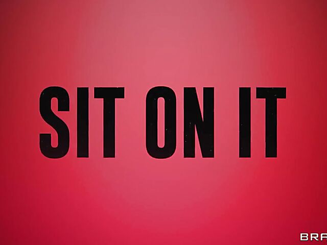 Group lesbian domination with Phoenix Marie, Katie Kush and Vanna Bardot