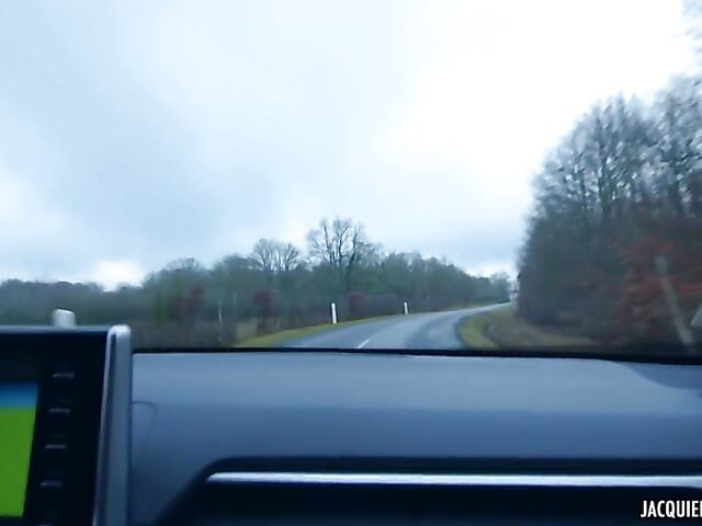 Kitchen anal in stockings and high heels with slim MILF Linda