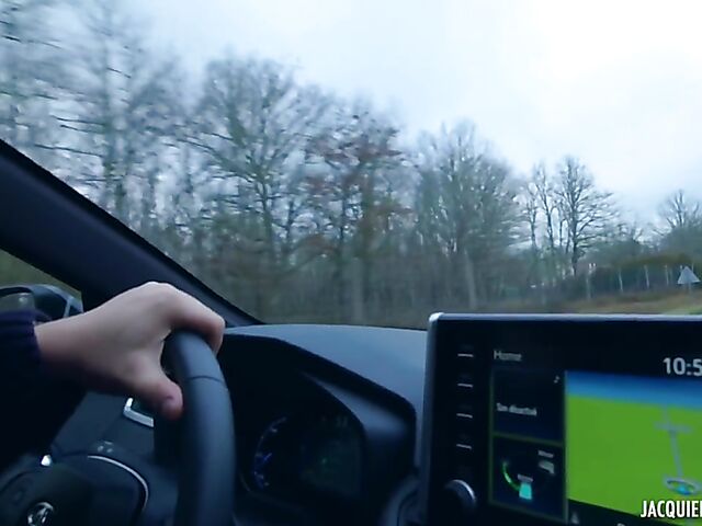 Kitchen anal in stockings and high heels with slim MILF Linda