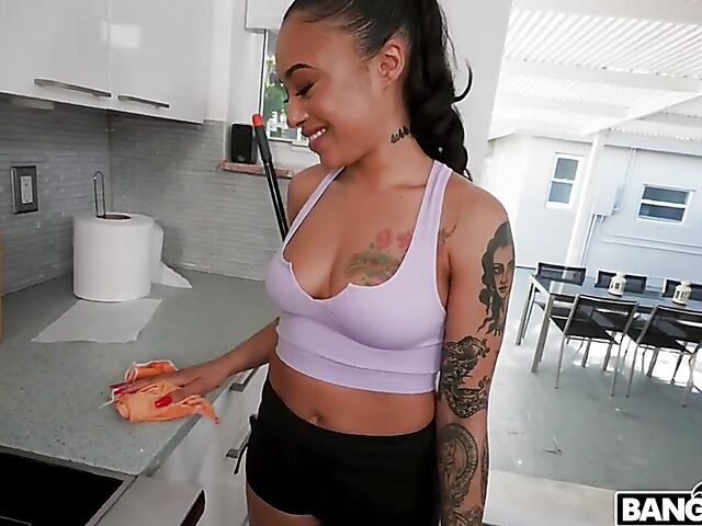 Naked cleaning and POV shagging with exotic maid Camila Reyez