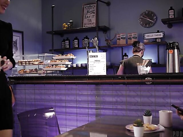 Big ass lesbian Candice Dare gets seduced by cute Evelyn Claire