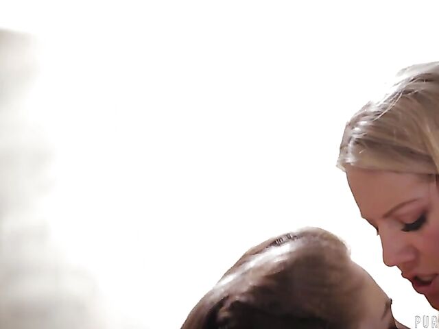 Big ass lesbian Candice Dare gets seduced by cute Evelyn Claire