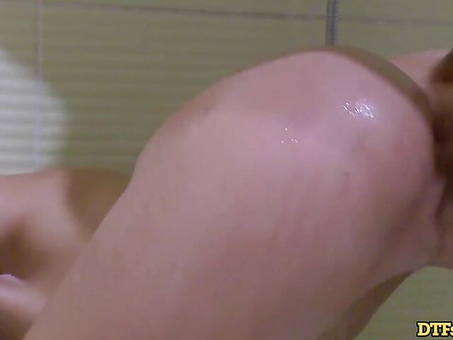 Interracial shower sex and pussy insertion with wet Aliz