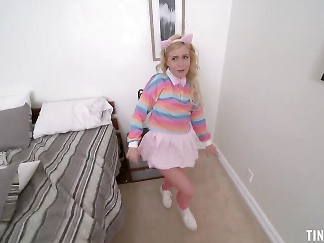 Fun time with young petite blonde Minxx Marley