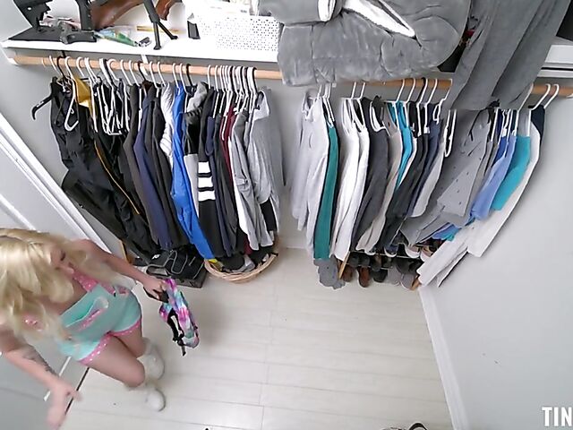 Fun time with young petite blonde Minxx Marley