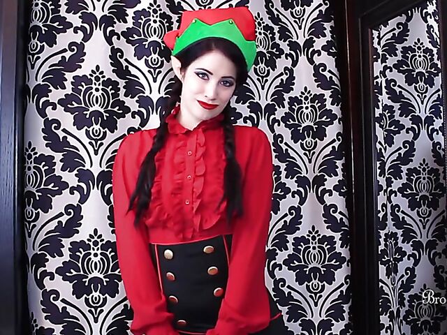 Christmas dildo JOI session with elf girl Brookelynne Briar