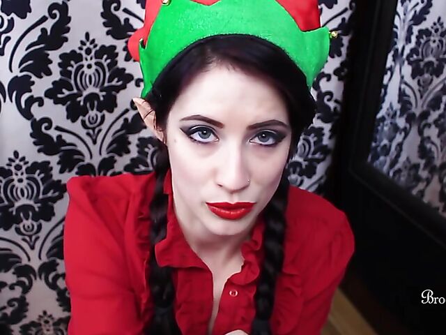 Christmas dildo JOI session with elf girl Brookelynne Briar