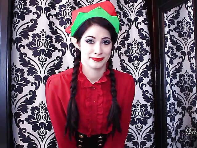 Christmas dildo JOI session with elf girl Brookelynne Briar