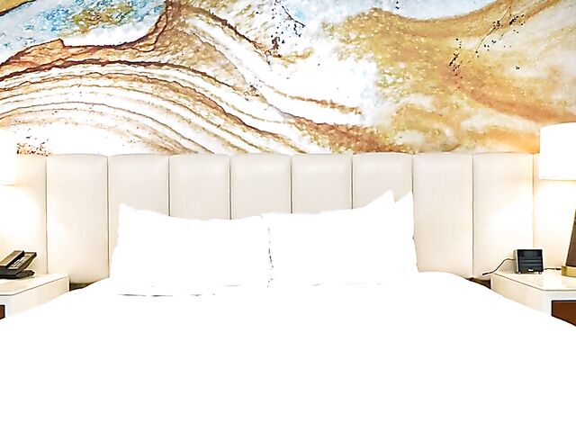 Fake tits MILF brunette Piper Press is a new one