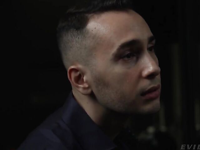 Squirting anal addict in pink high heels Martina Smeraldi