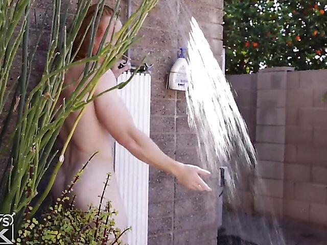 Passionate interracial couple sex video with Ash Riley and Alix Pena