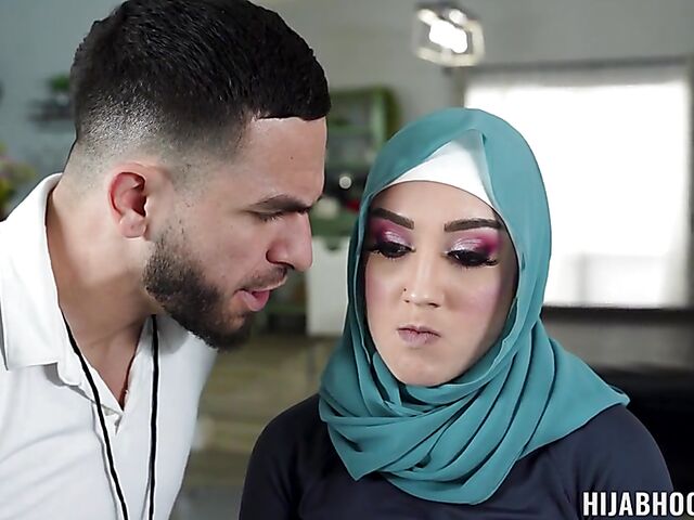 Hijab sex with non-nude arab girl Violet Gems