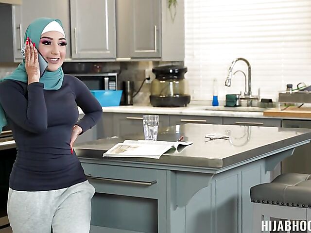 Hijab sex with non-nude arab girl Violet Gems