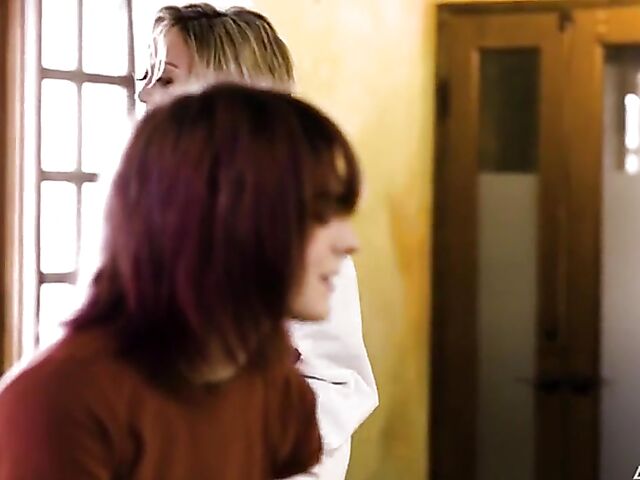 Ella Hollywood & Khloe Kay - Tranny DP with busty MILF doctor Dee Williams