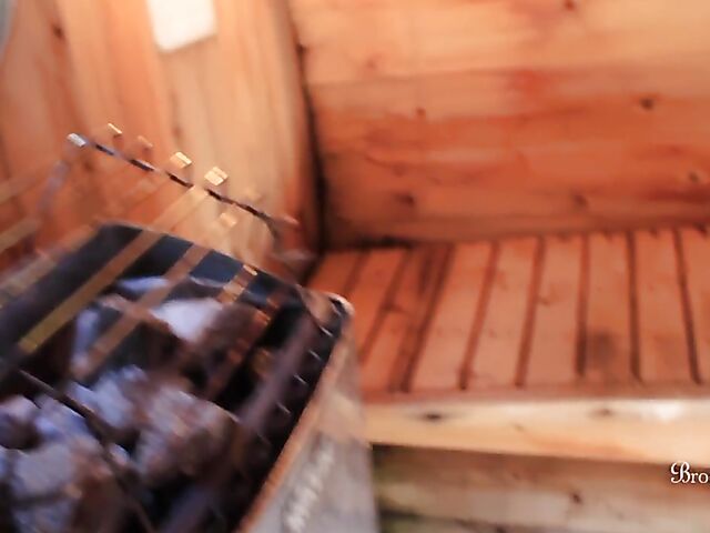 Brookelynne Briar - Bikini babe's jerk off instructions in the sauna