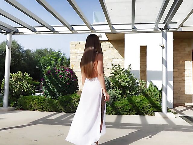 Nina Belucci - Summer girl with big pussy lips