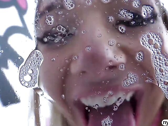 Mia Kay - Cute nympho teen fucked with a close-up of her snatch