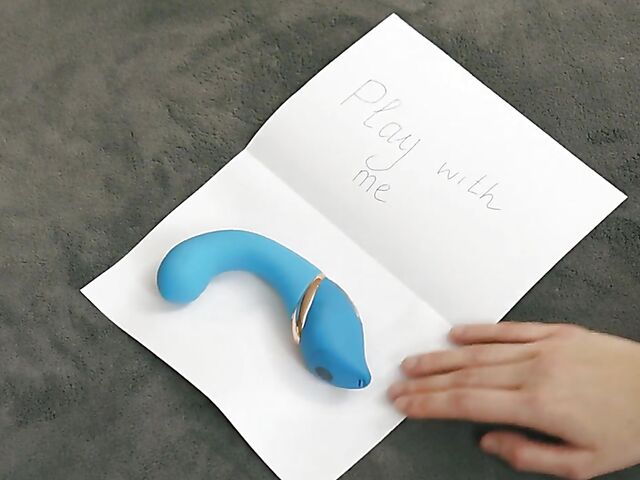 Oxana, 19 - Ukrainian teen masturbating with a new vibrator