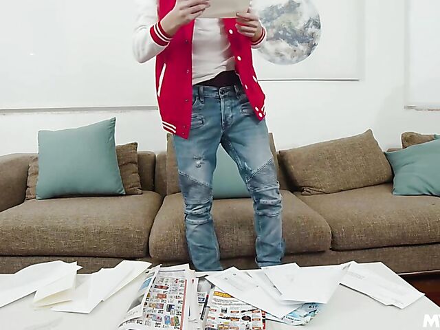 Hot Ass Hollywood - Huge tits mom and boy have a good time