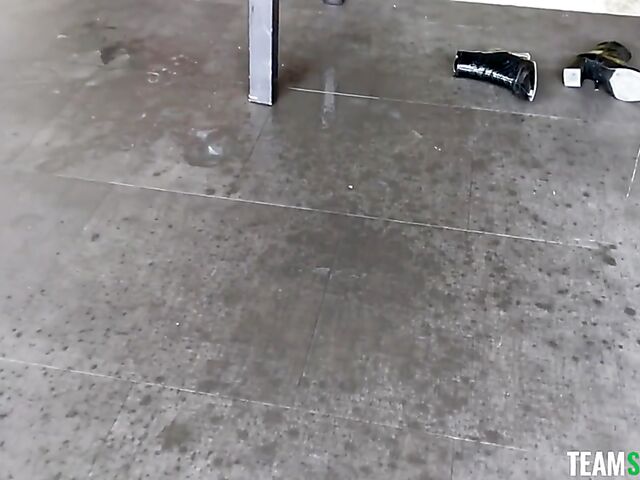 Big tits latina babe Mary Bambola gets jer perfect bald pussy drilled