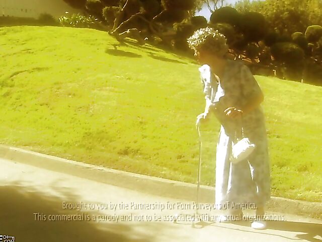 Abbey Brooks and Taylor Kurtis' classic lesbian sex with toys