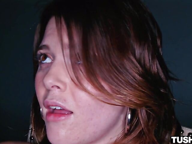 Pale anal lover Alex Kane gets her wet ass filled