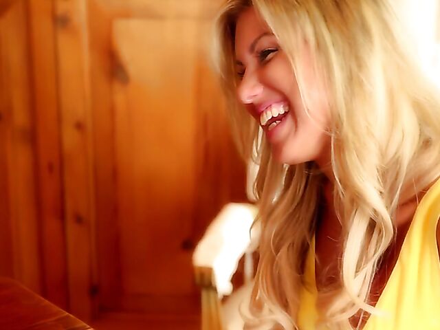 Aubrey Addams - Babyface blonde masturbation outside and interview