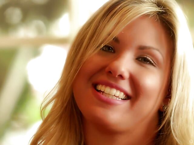 Aubrey Addams - Babyface blonde masturbation outside and interview