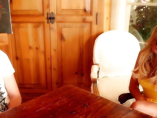 Aubrey Addams - Babyface blonde masturbation outside and interview