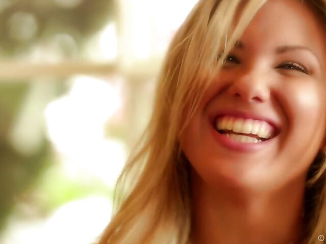 Aubrey Addams - Babyface blonde masturbation outside and interview