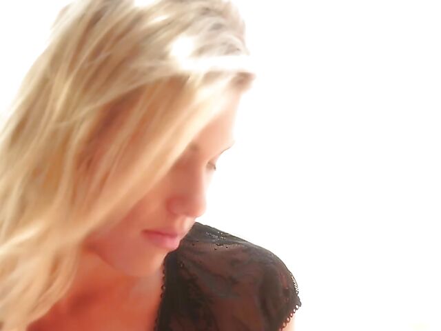 Aubrey Addams - Babyface blonde masturbation outside and interview