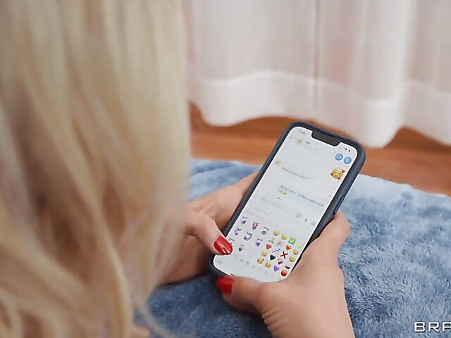 Why choose between crotchless leggings on Zoey Sinn and crotchless panties on her horny stepmom Katie Morgan?