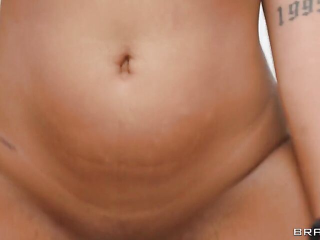 Why choose between crotchless leggings on Zoey Sinn and crotchless panties on her horny stepmom Katie Morgan?