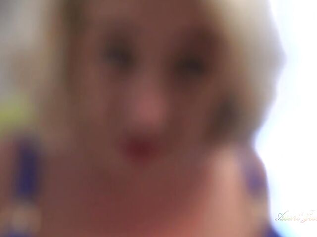 Big breasted mature Camilla fingering her old pussy for you