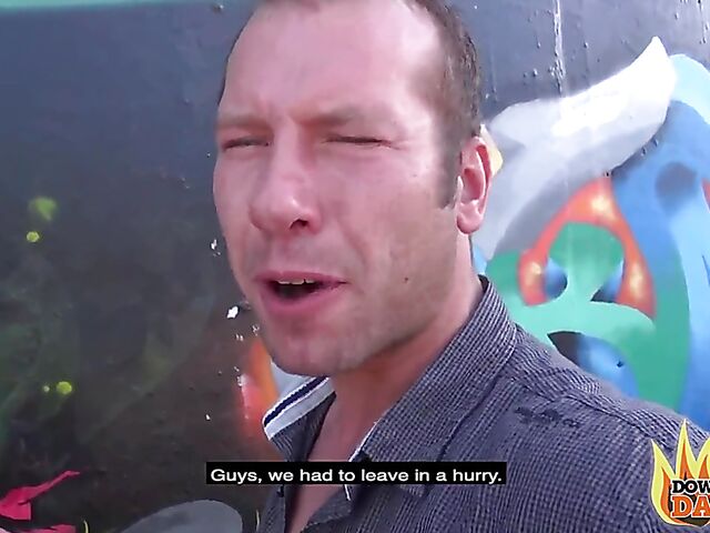 Outdoor threesome with German blonde Jessy Key