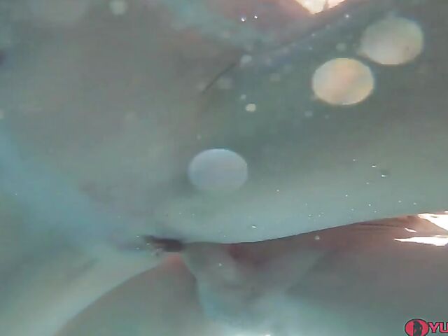 Bikini MILF underwater sex in the pool with anal fucking and vaginal creampie featuring Sofie Marie