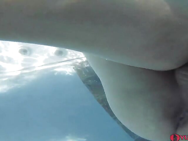 Bikini MILF underwater sex in the pool with anal fucking and vaginal creampie featuring Sofie Marie