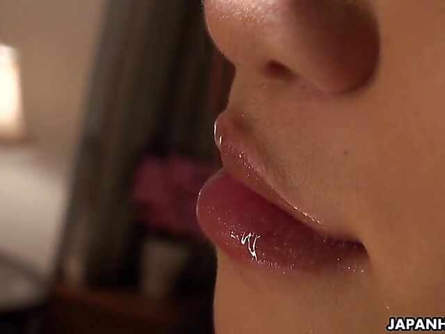 Nude sax player Kyoka Makimura gets her japanese pussy fingered