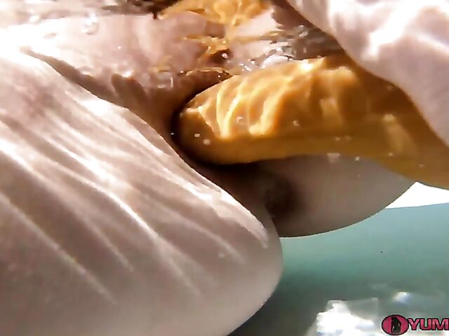 Sofie Marie - Underwater masturbation in the swimming pool with dildos