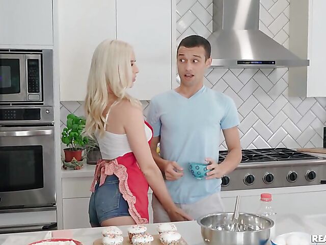 Kitchen sex with blonde Kay Lovely while cooking for her show